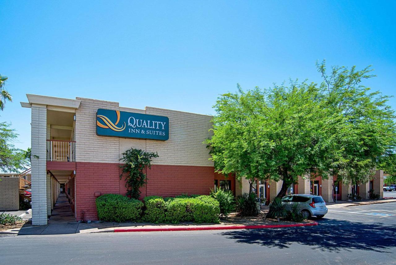 Quality Inn & Suites Phoenix Nw - Sun City Youngtown Exterior foto